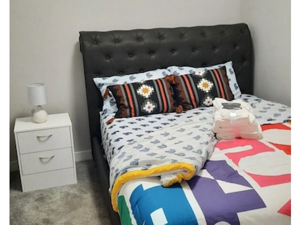 Cozy Basement Suite /15 Minutes Away From Edmonton International Airport