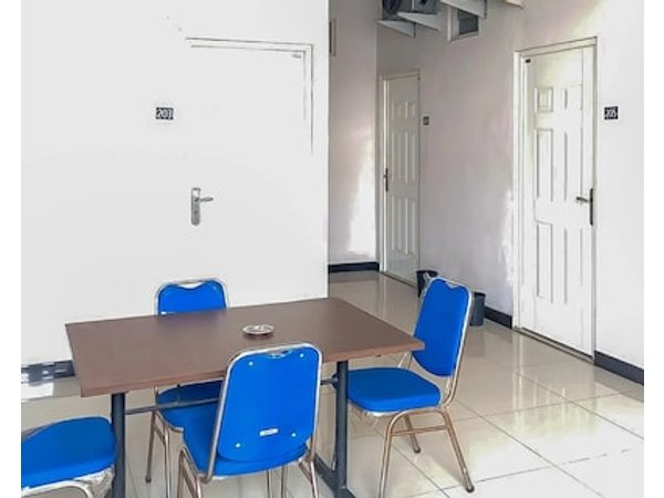 Waringin Guest House Tegal Mitra RedDoorz