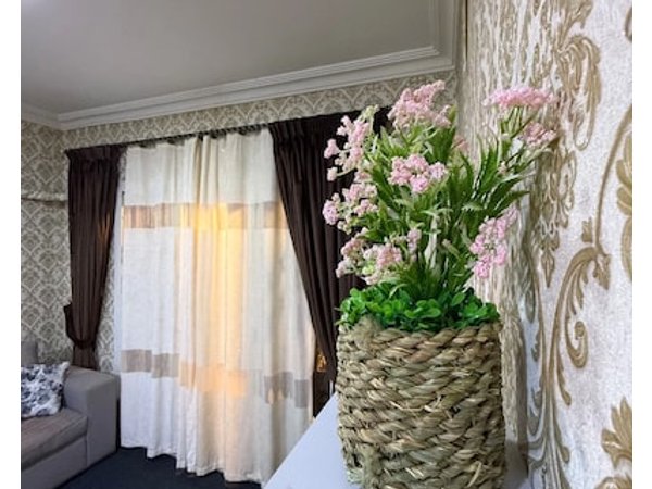 Elegant apartment with garden