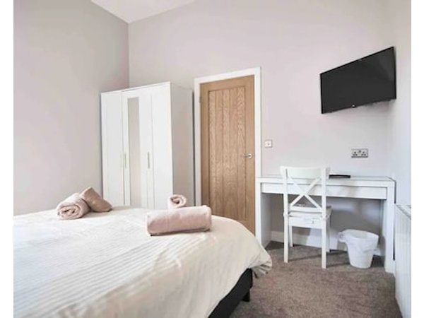 Hoxne Cottages - Poppy Cottage with private hot tub