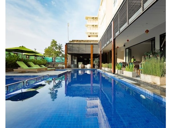 Grand Senggigi Hotel