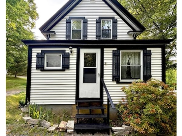 Mullein Hill Cottage Escape Crowds to MDIs Quiet Historic Birthplace