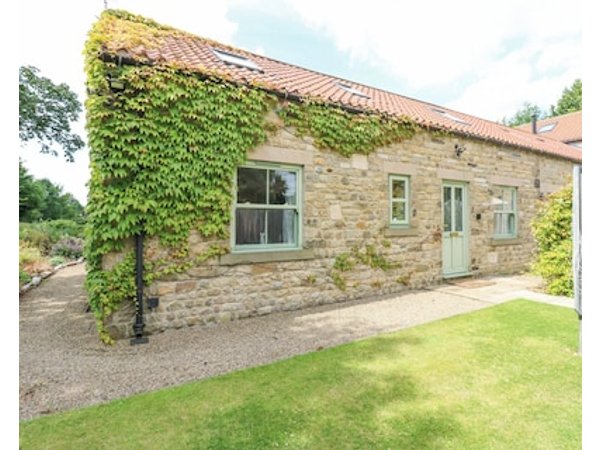 Summer Farm Cottage Country Holiday Cottage In Crakehall Ref 7902