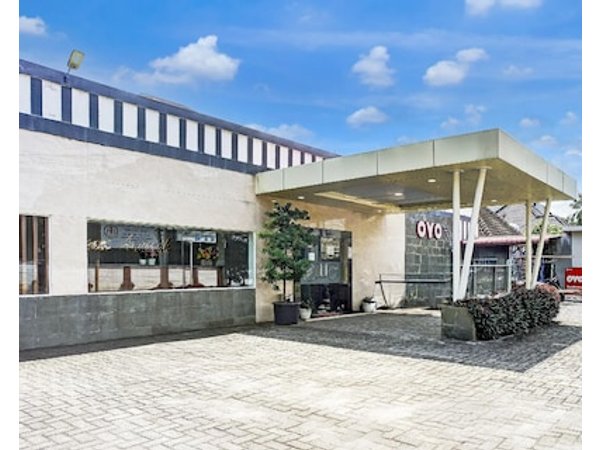 Oyo 1522 Residence Anugrah