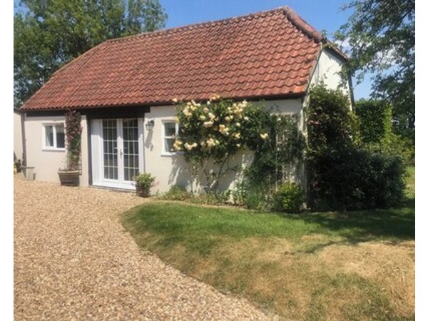 Oke Apple Cottage Pet Friendly In Okeford Fitzpaine Ref 20119