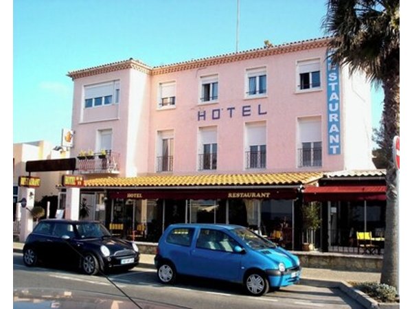 Your Dream Getaway In Six Fours Les Plages! Pet-friendly Property!