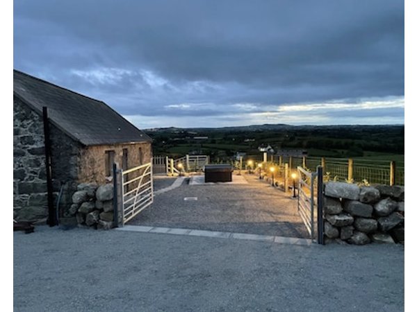 Cabra Cottage Luxurious Retreat.