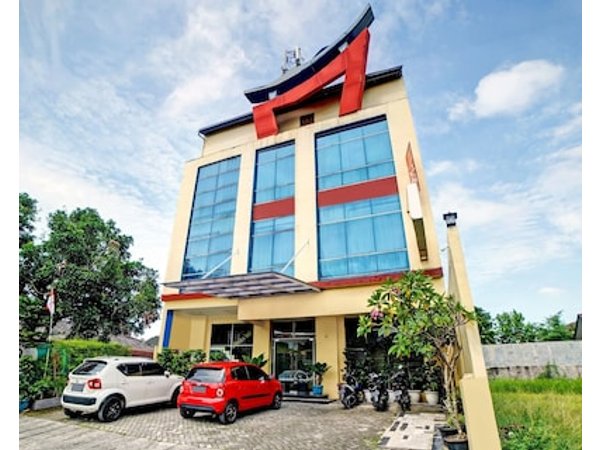 Super OYO 90565 Wesly House