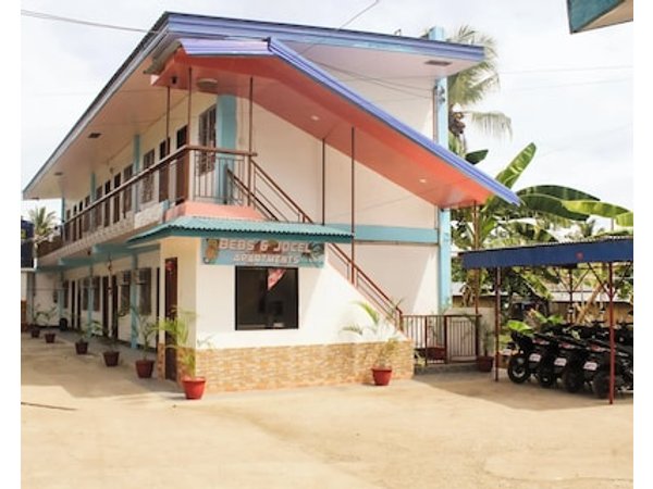 Cozy 2-bedroom Apartment In Charming Panglao With Wifi Ac