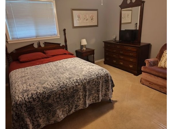 Delightful 3-bedroom house with AC in Birmingham