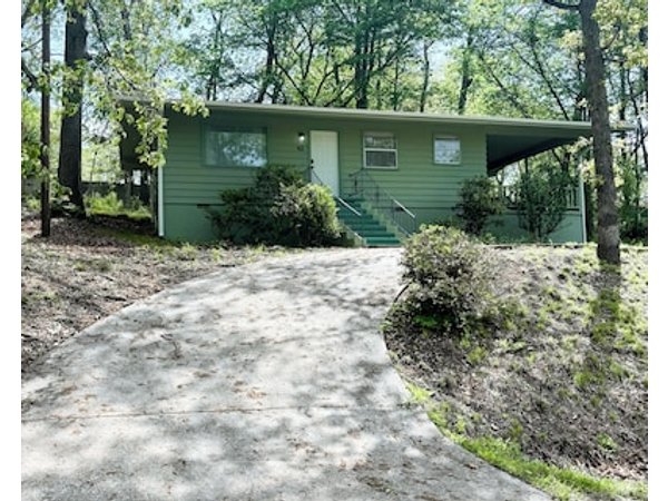 Green Cottage / Explore Trails Ride Bikes & Golf!