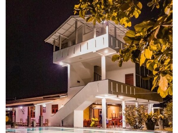 K siri Holiday Home