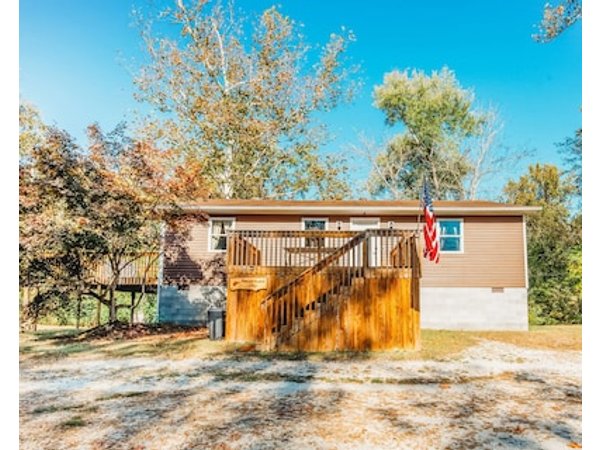 2br-1b. Fire Pit With Stunning River View. Minutes From Downtown Huntington.
