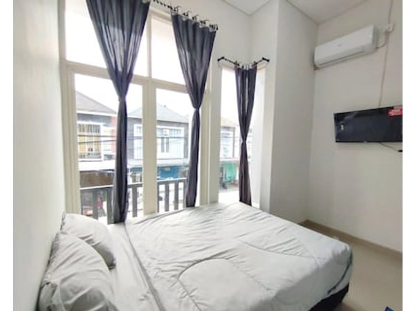 Golden Rose Homestay Surabaya