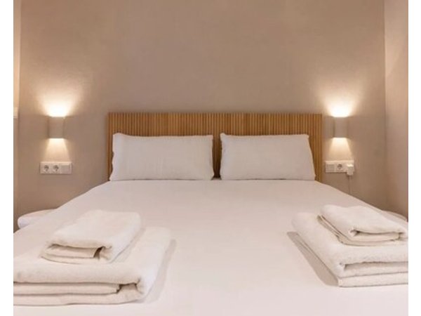 Comfortable Designer Studio In Valencia
