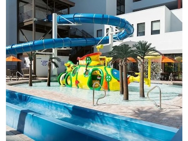 · Resort View Efficiency - Your Comfortable Getaway