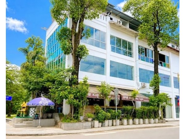 Tiffany Resident Apartment