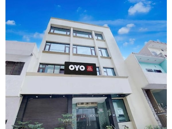 Hotel Ek Noor Residency