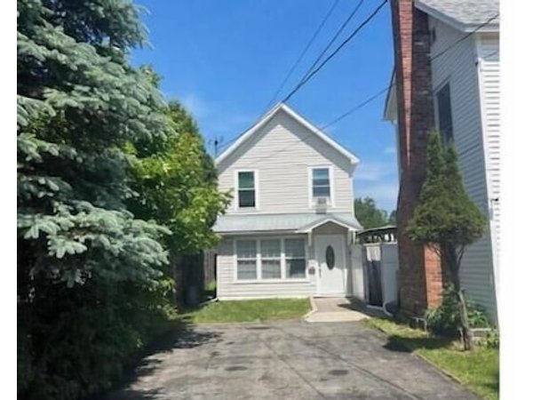 Cozy Lake Placid Retreat-Perfect for Your Adirondack Getaway! 4+ Parking spaces!