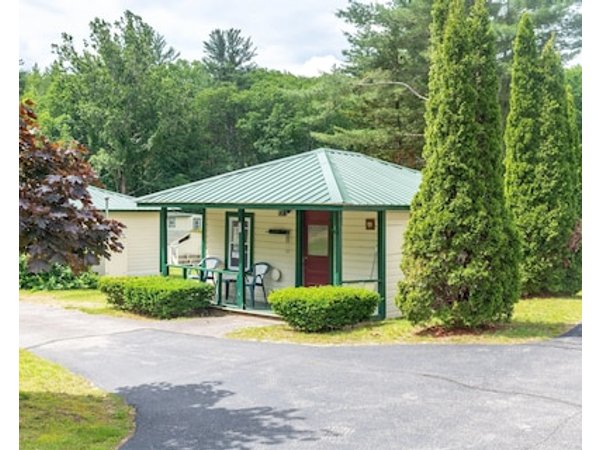 Perry's Motel and Cottages