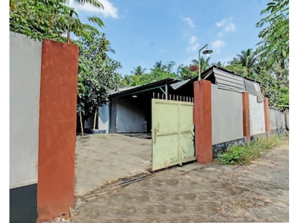 OYO Life 93058 Kos Subur