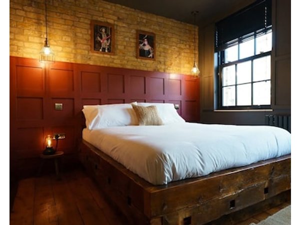 GuestReady - Historic stay with design in London