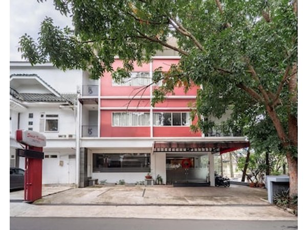 Sweet Karina Hotel Pasteur