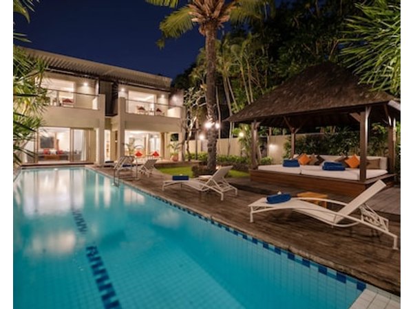 Downtown Villas