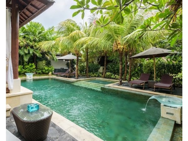 Nike Villas