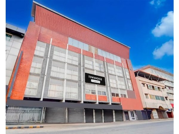 Townhouse Oak Mangalore City Centre Mall