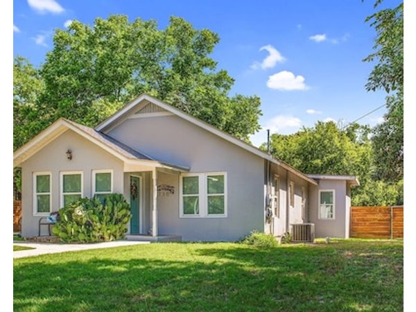 Silver Lining Cottage | 2/1 Hot Tub Pet Friendly