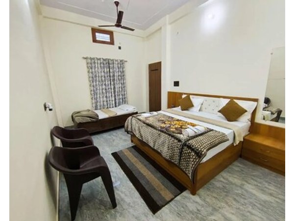 Paramjyoti Home Stay Near Ram Mandir ayodhya