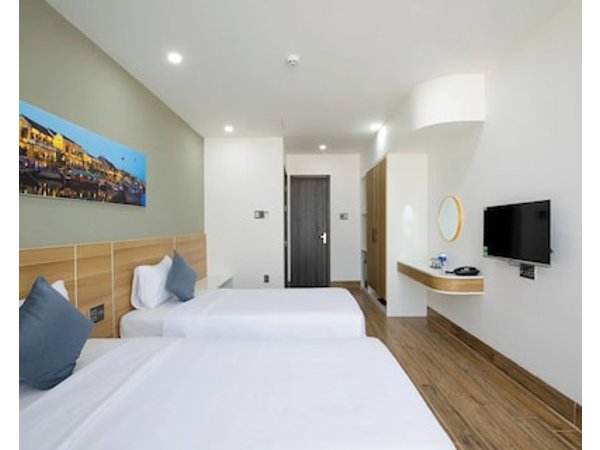 FIRST Studio Hotel