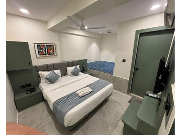 HOTEL SERENITY