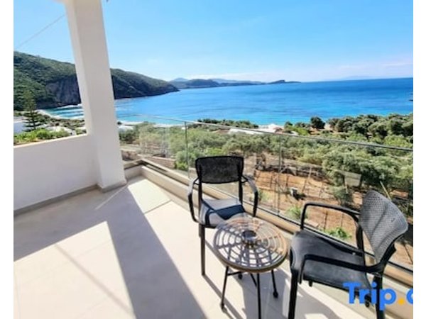 Enjoy Lichnos Bay Village Camping Hotel & Apartments
