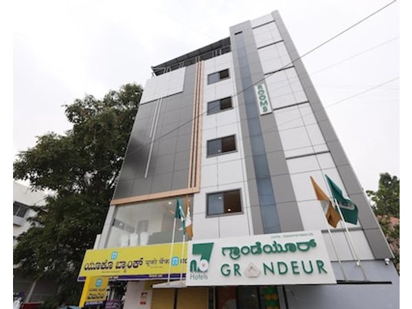 NO 7 Grandeur Hotel