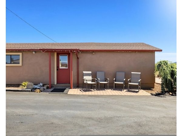 Zebra Refuge Cottage-wild Unique Prescott Stay