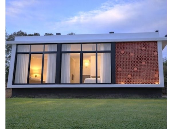 Leaf N Leisure- Deluxe 2 Bedroom Private Villa