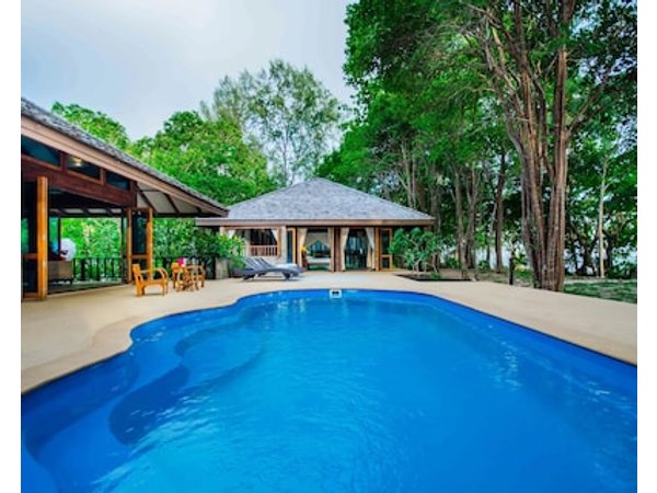 Koh Jum Beach Villas