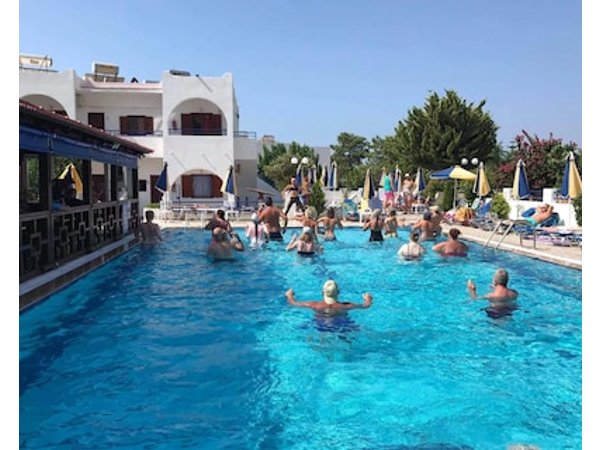 Chrysanthi Studios And Apartments Pefkos