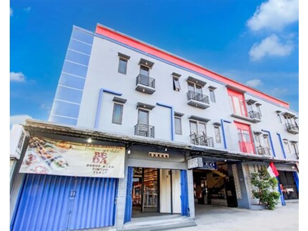 Oyo 323 Maleo Residence Swakarya