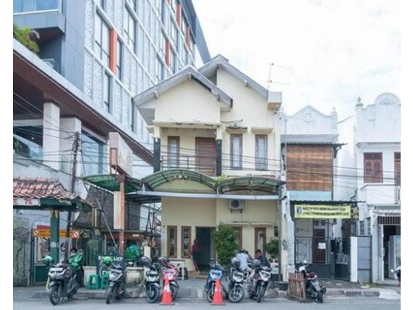 Khresna Guest House Malioboro Mitra RedDoorz