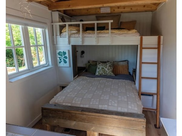 Stylish Garden Cottage w/Bunkie fenced yard + off-leash dog park!