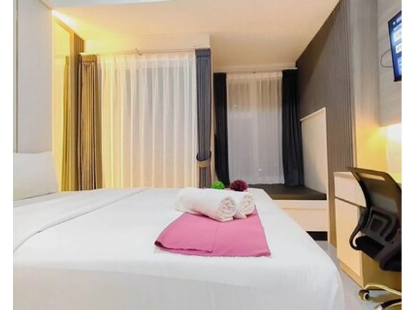 Stylish Light Gray Touch Studio At Westown View Surabaya Apartment