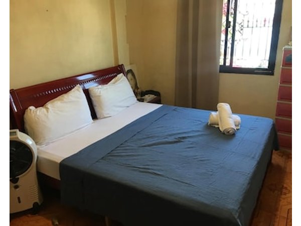 Chona and Christophe Guesthouse - Cavite