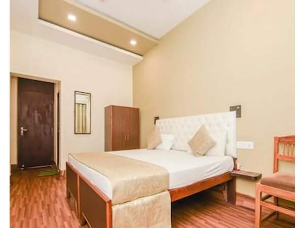 Hotel Gokul Grand