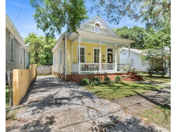 Historic Stylish Cottage 5 min walk to downtown Mobile