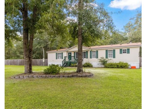 Raceway Retreat just 12 miles from UF/downtown relaxing country getaway!
