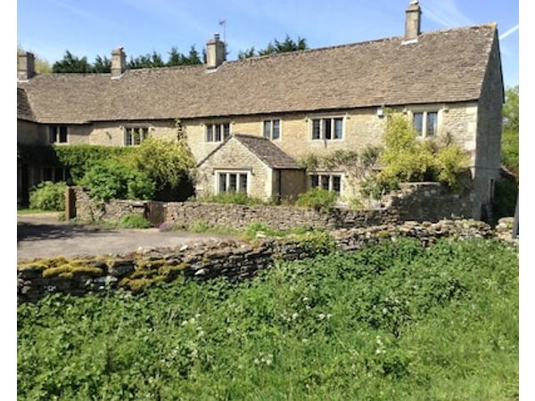 189 April Cottage