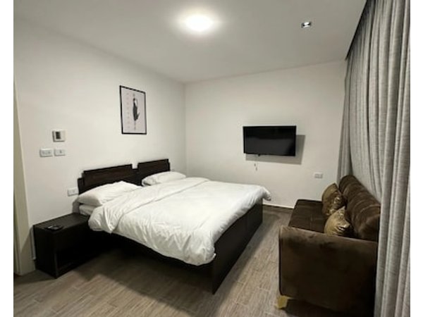 central apartment for rent 23